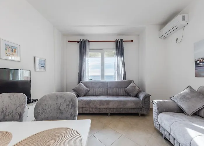 Apartament The Seaview Sanctuary By Ps Golem (Tirana)